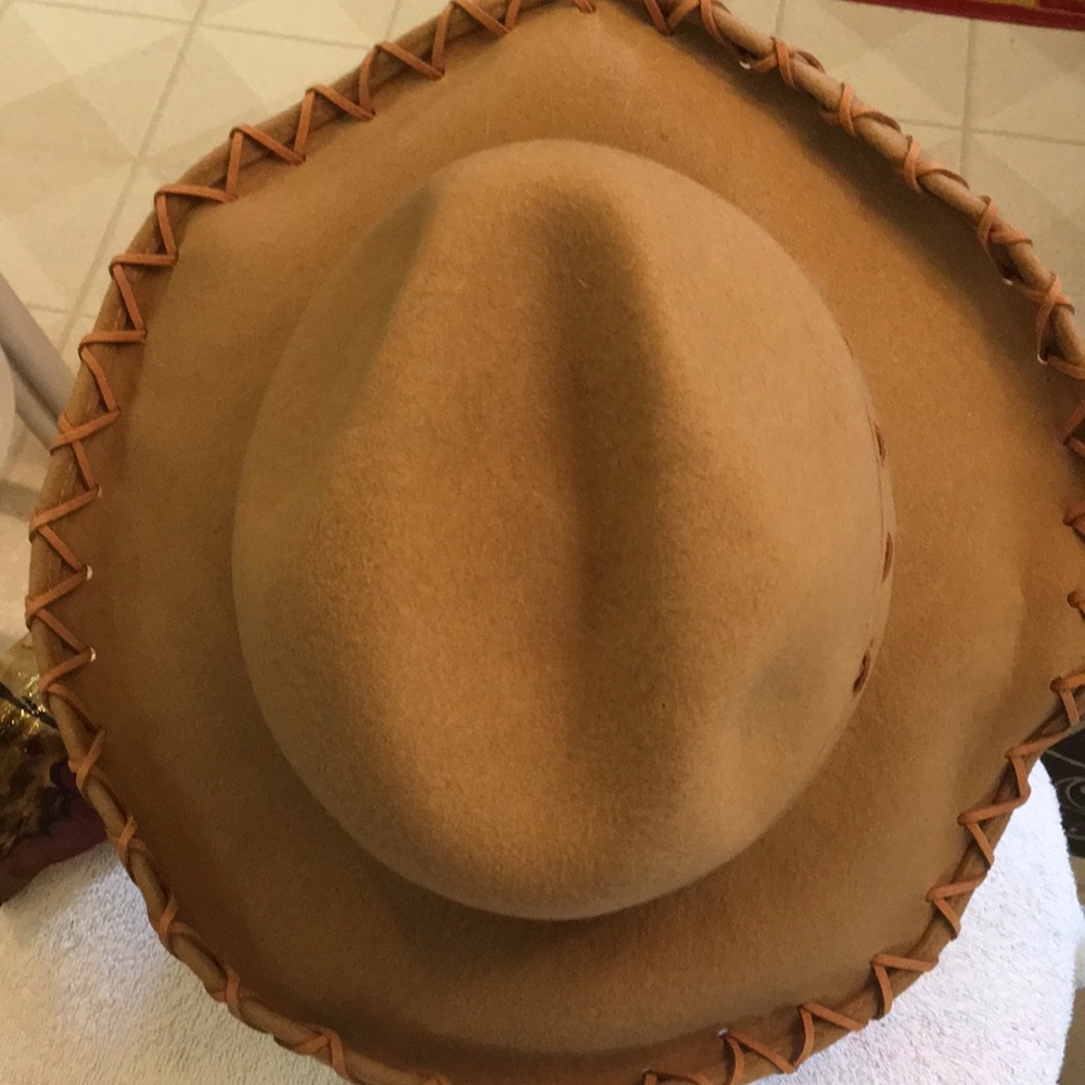 “Scala Collection” Stylish Tan Hat - Picture 3 of 11